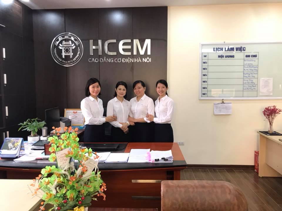 Bác Đỗ Thị Ngọc Dung và cô Lê Thị Chung